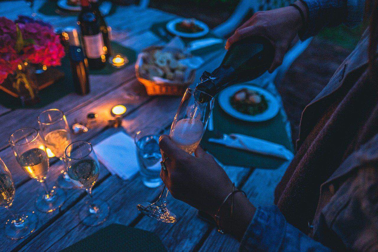 Social Distancing Date Night Ideas While Apartment Living