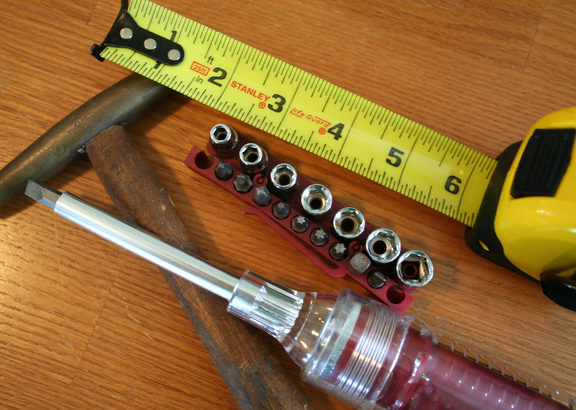 What is Considered Emergency Maintenance in an Apartment?