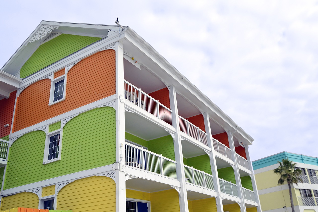 Cass Lake, Michigan: Vacation Rentals vs. Apartments