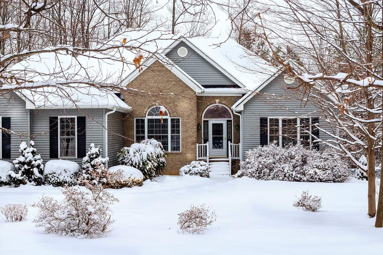 How to Keep Apartment Warm in Winter